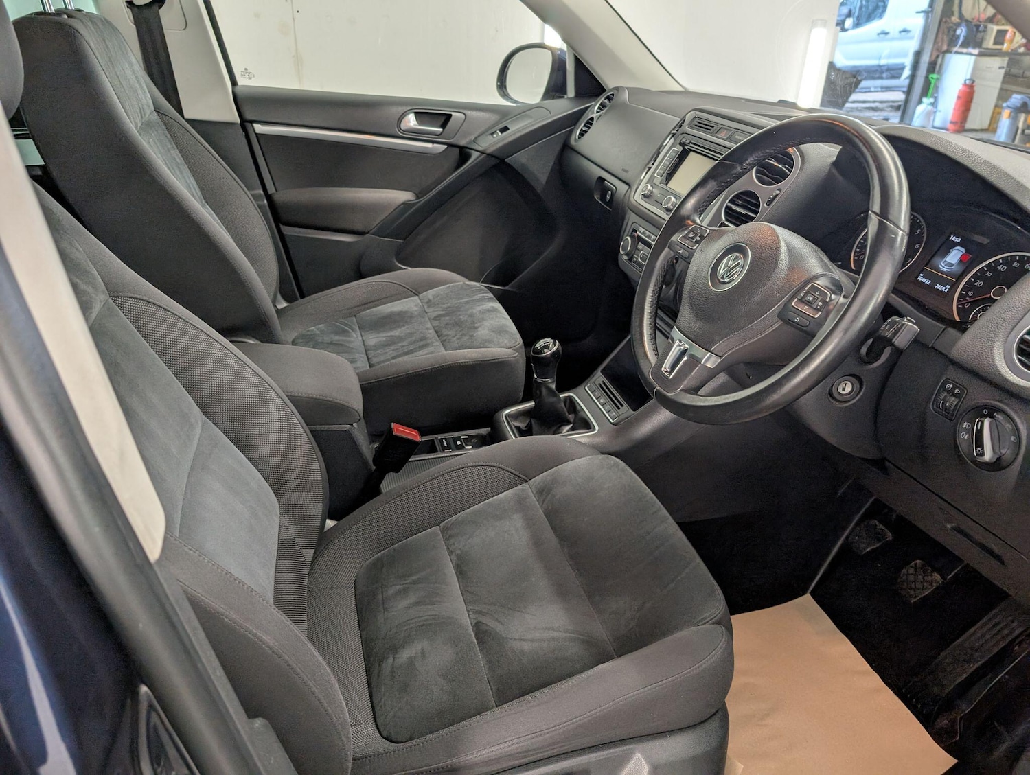 Used Volkswagen Tiguan 2014 for sale - 76084256: Photo 2