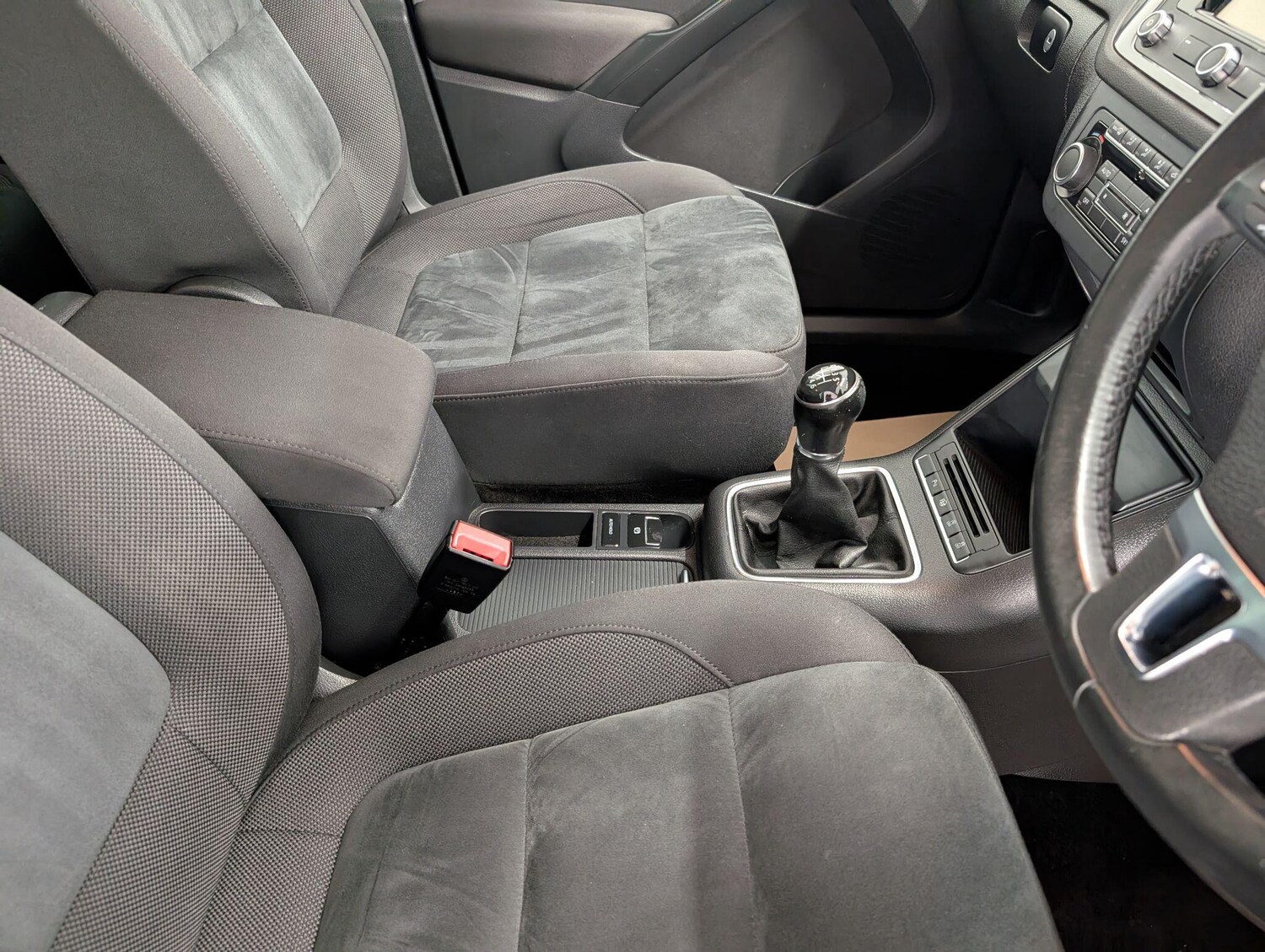 Used Volkswagen Tiguan 2014 for sale - 76084256: Photo 47