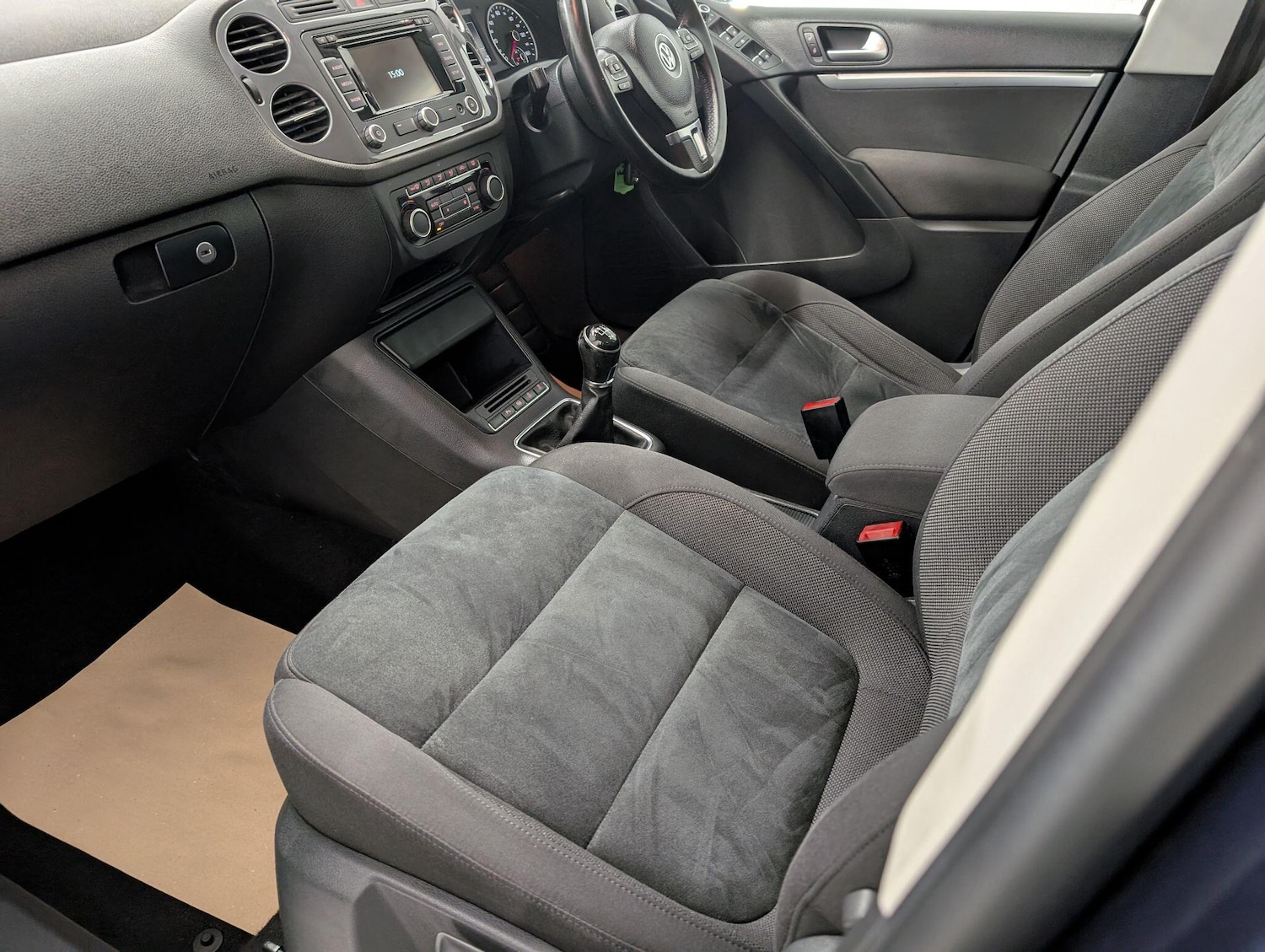 Used Volkswagen Tiguan 2014 for sale - 76084256: Photo 51