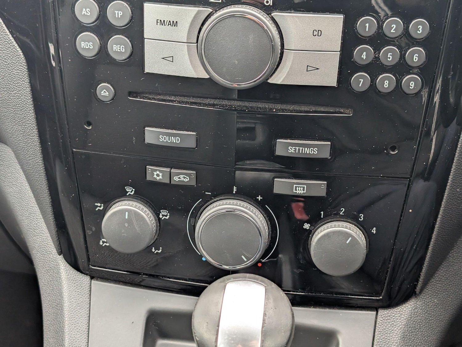 Used Vauxhall Zafira 2008 for sale - 77057311: Photo 32