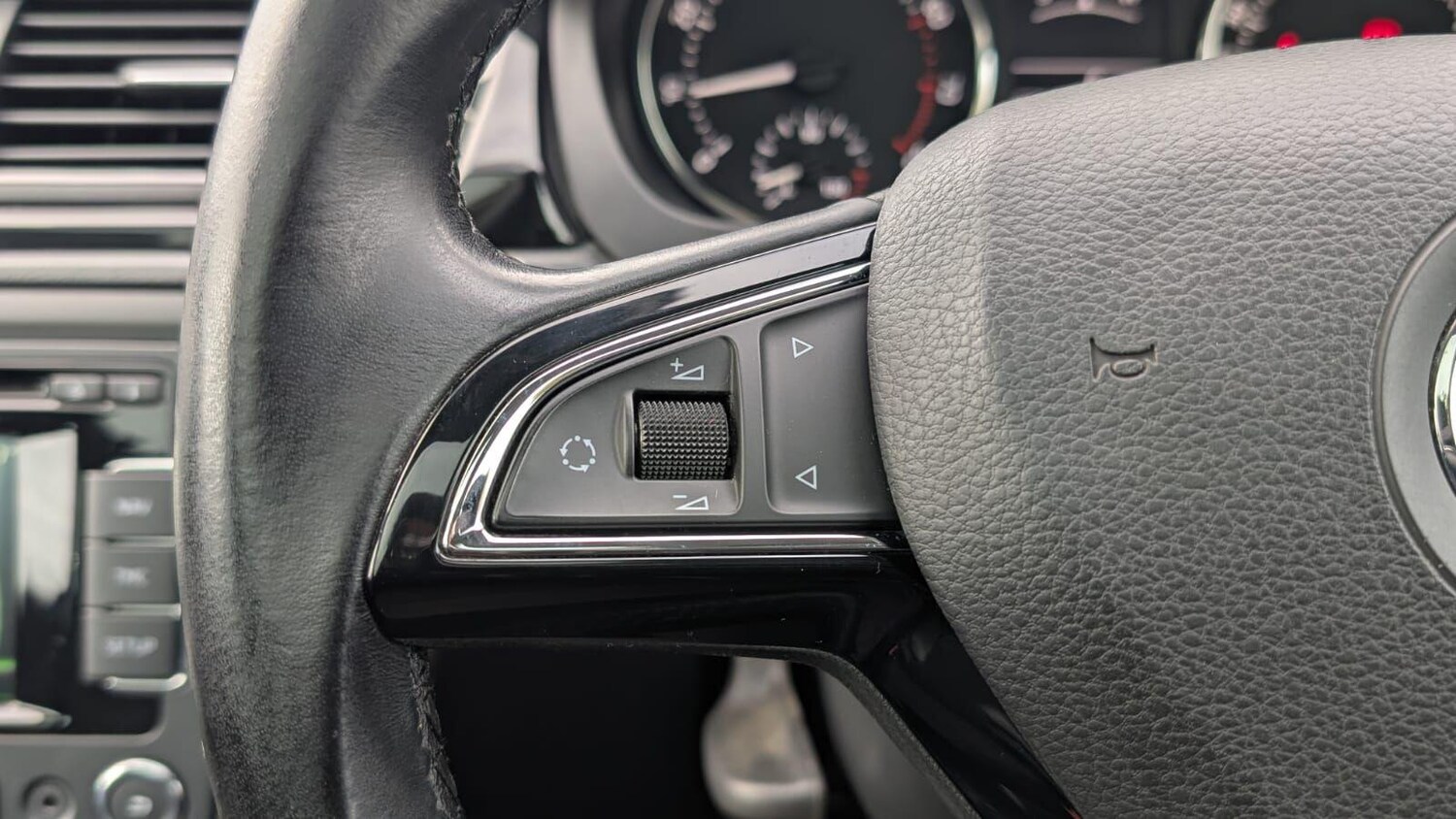 Used Skoda Karoq 2021 for sale - 76307651: Photo 41
