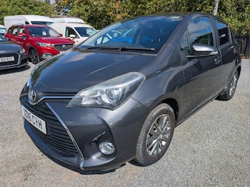 Used Toyota Yaris 2016 for sale - 79646108: Photo
