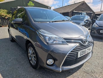 Used Toyota Yaris 2016 for sale - 79646108: Photo