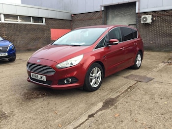 2016 (66) - 2.0 TDCi 180 Titanium 5dr Powershift