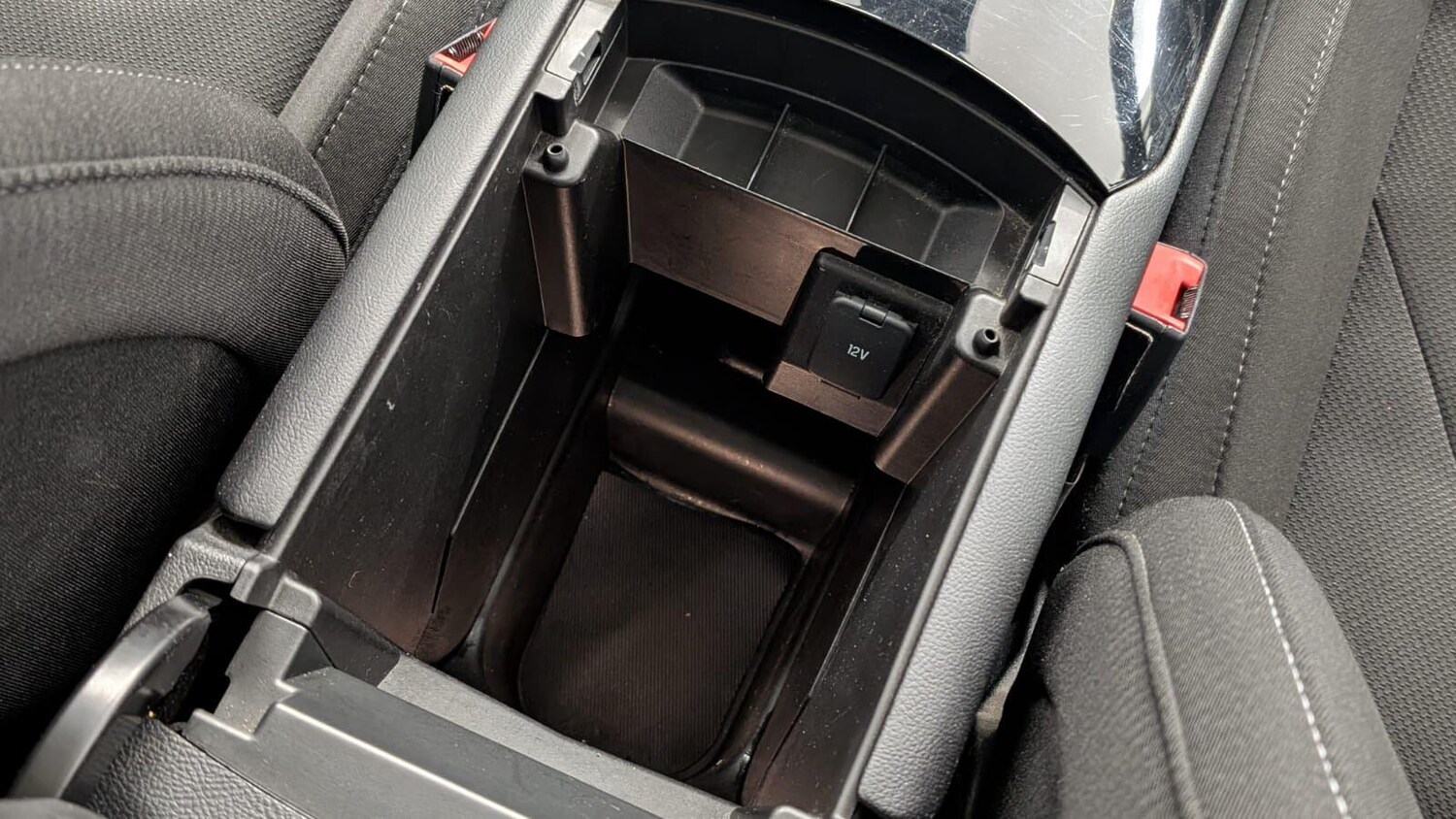 Used Ford S-Max 2016 for sale - 76619895: Photo 86