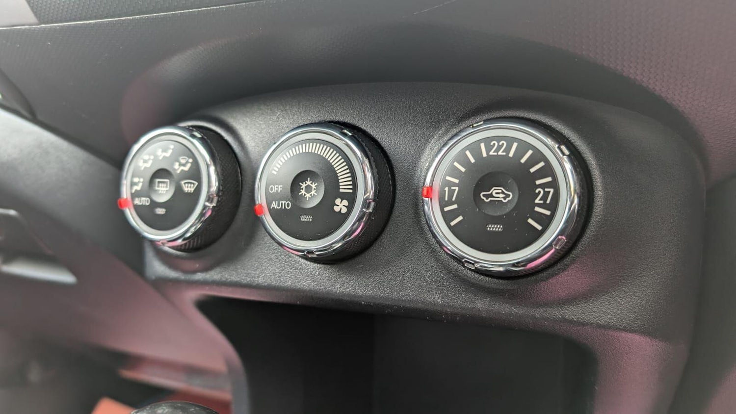 Used Mitsubishi Outlander 2012 for sale - 76295439: Photo 65
