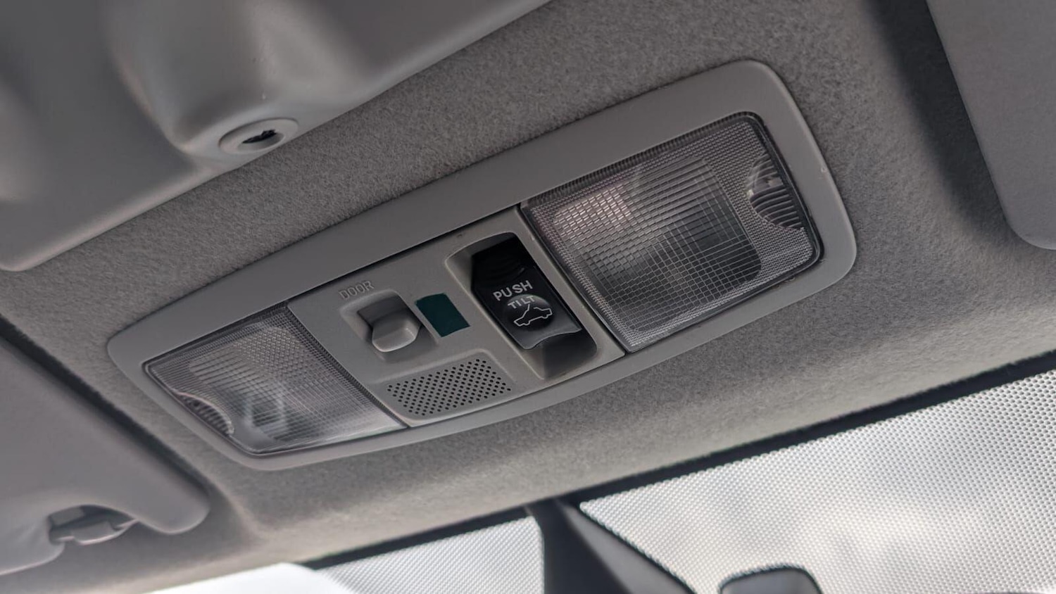 Used Mitsubishi Outlander 2012 for sale - 76295439: Photo 79