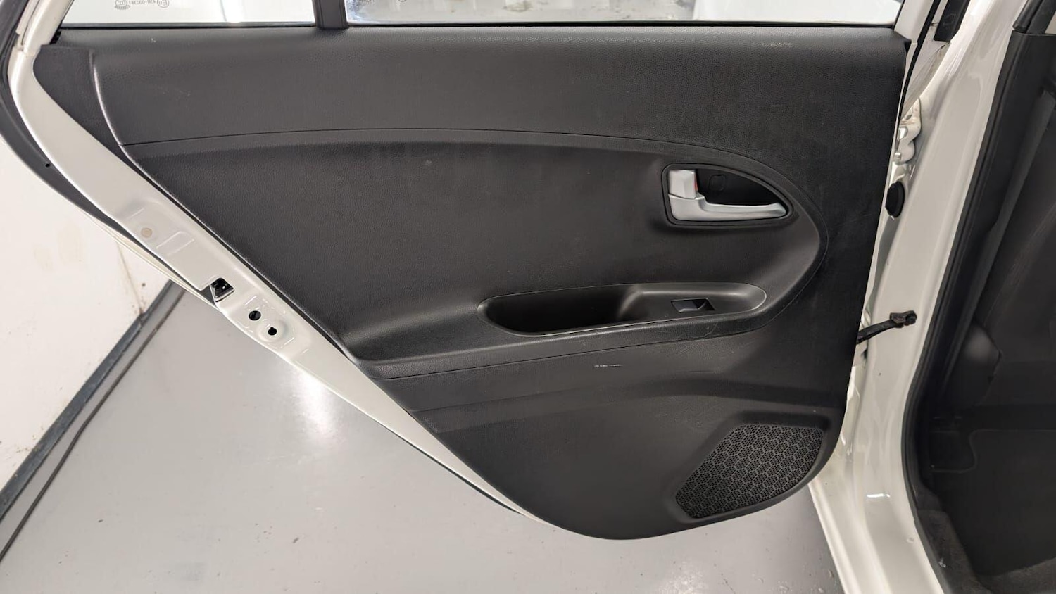 Used Kia Picanto 2014 for sale - 76457345: Photo 40