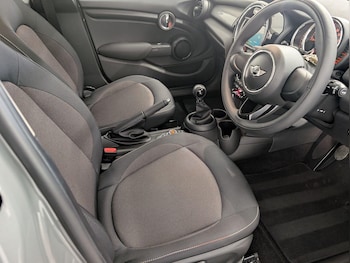 Used MINI Hatch 2017 for sale - 75624243: Photo