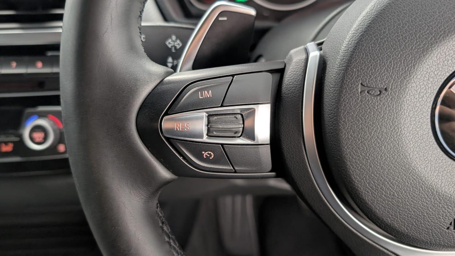 Used BMW 3 Series 2018 for sale - 77387598: Photo 45