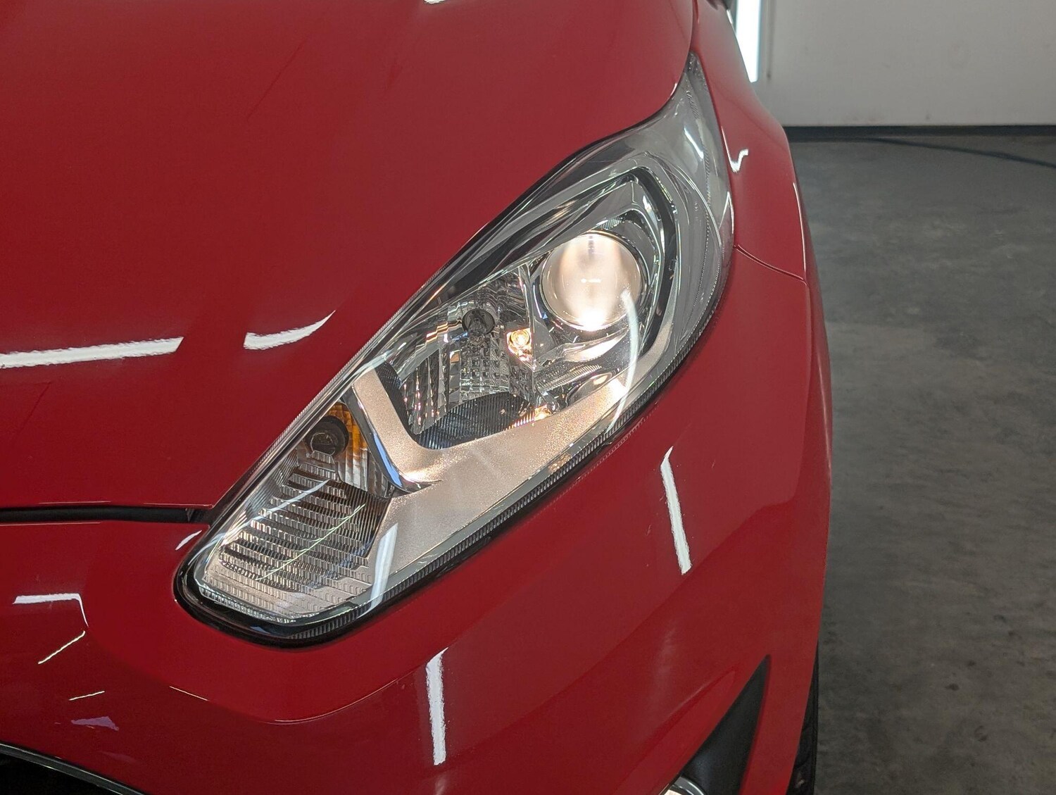 Used Ford Fiesta 2015 for sale - 76085525: Photo 24