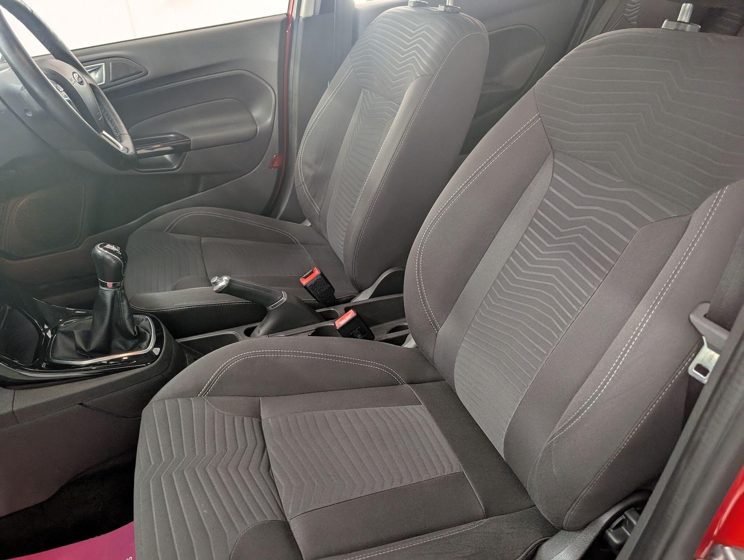 Used Ford Fiesta 2015 for sale - 76085525: Photo 51