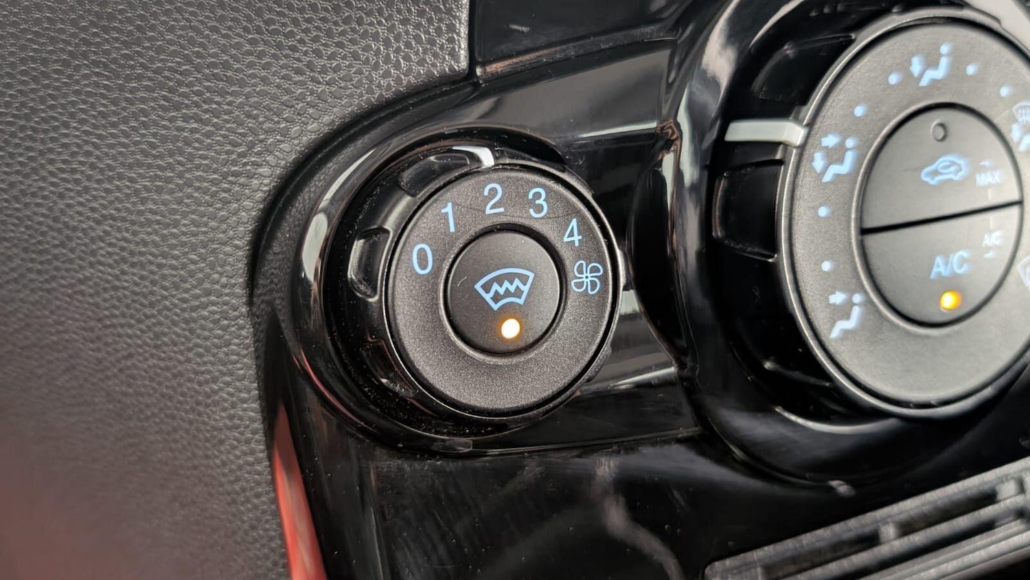 Used Ford Fiesta 2013 for sale - 76729064: Photo 18