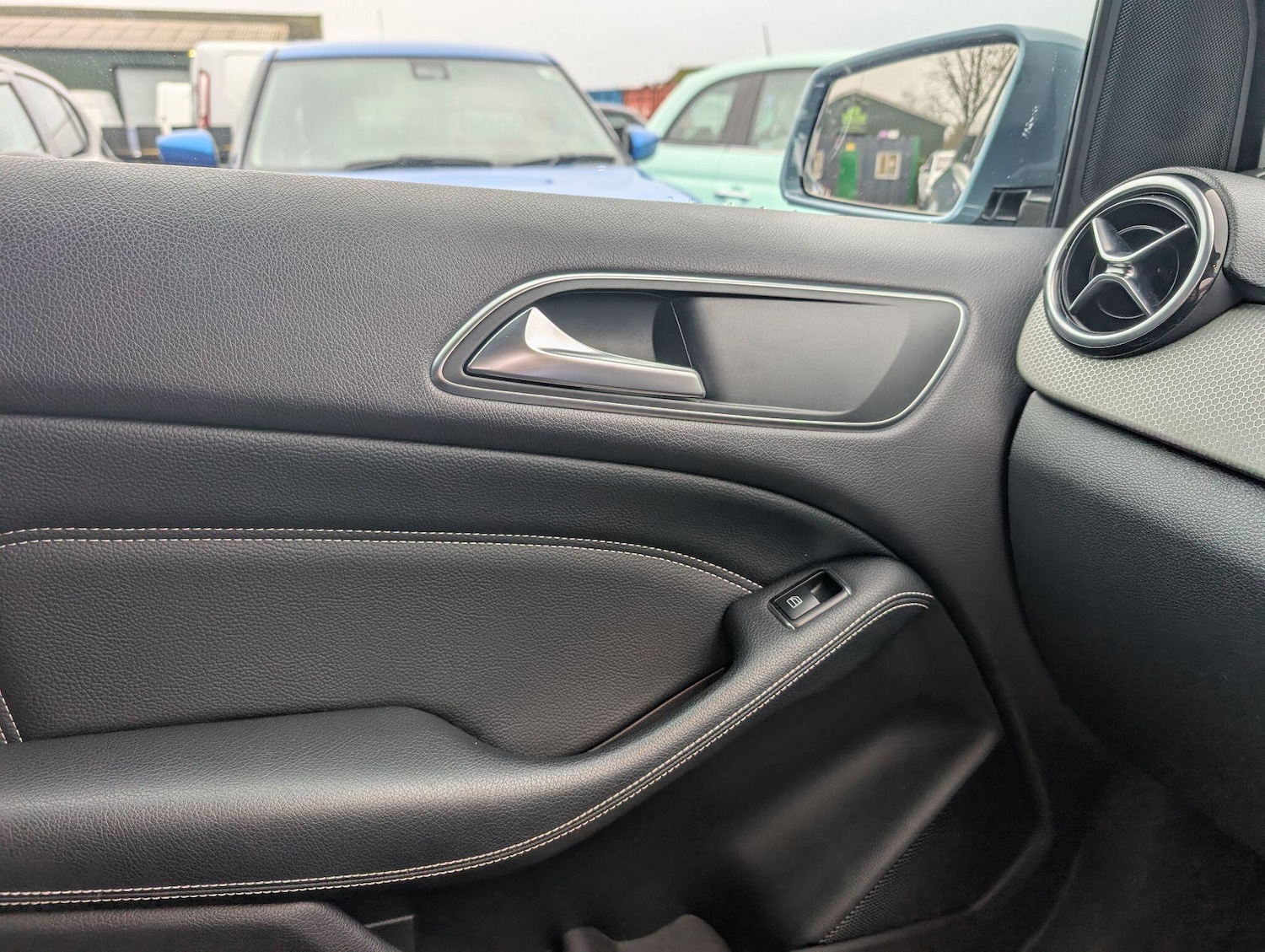 Used Mercedes-Benz B Class 2013 for sale - 77029948: Photo 63