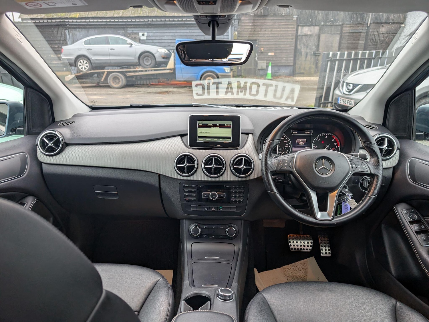 Used Mercedes-Benz B Class 2013 for sale - 77029948: Photo 97