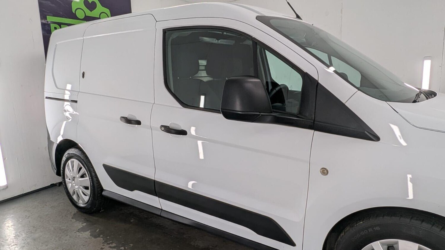 Used Ford Transit Connect 2017 for sale - 77853437: Photo 10