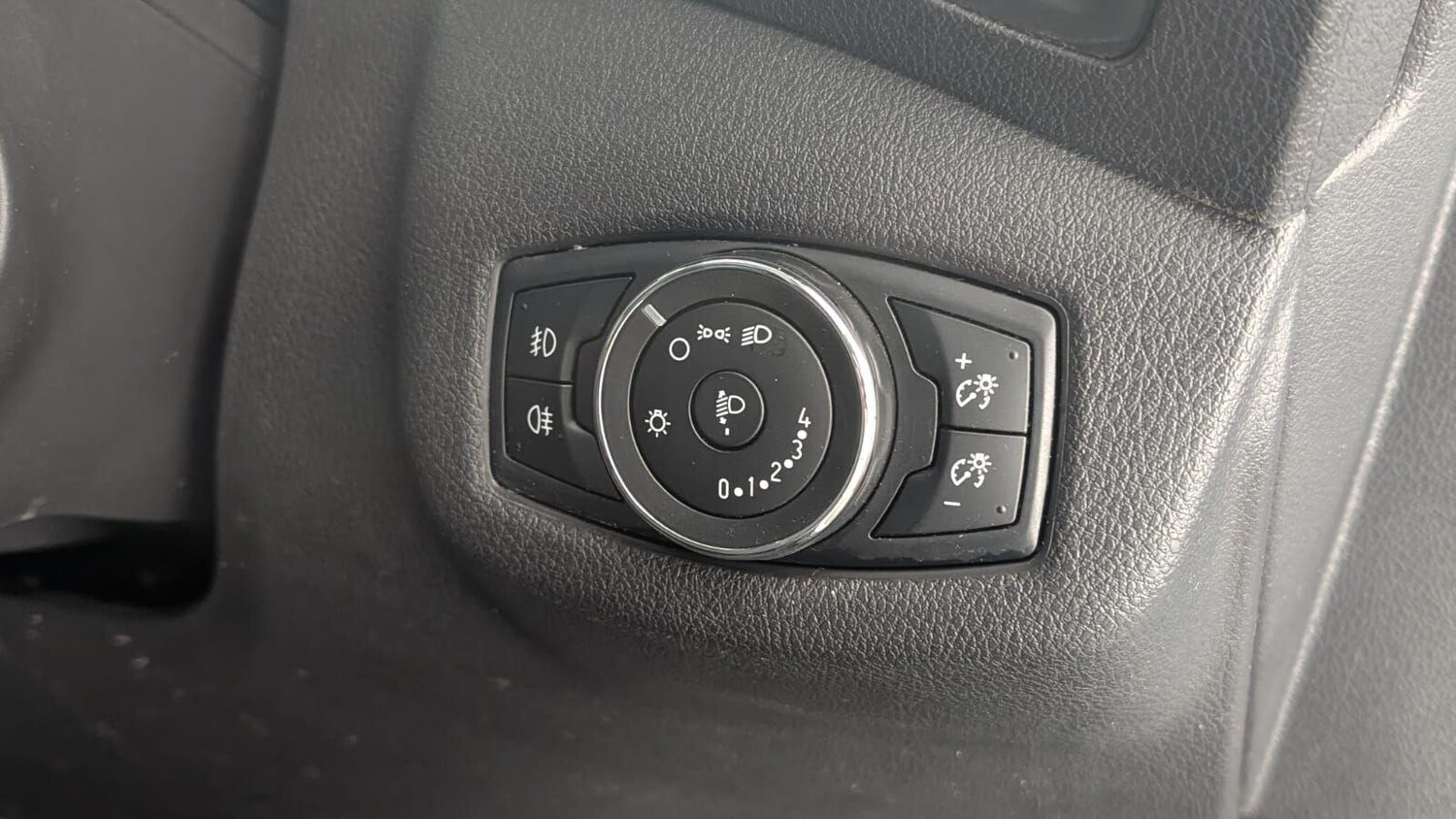 Used Ford Transit Connect 2017 for sale - 77853437: Photo 30