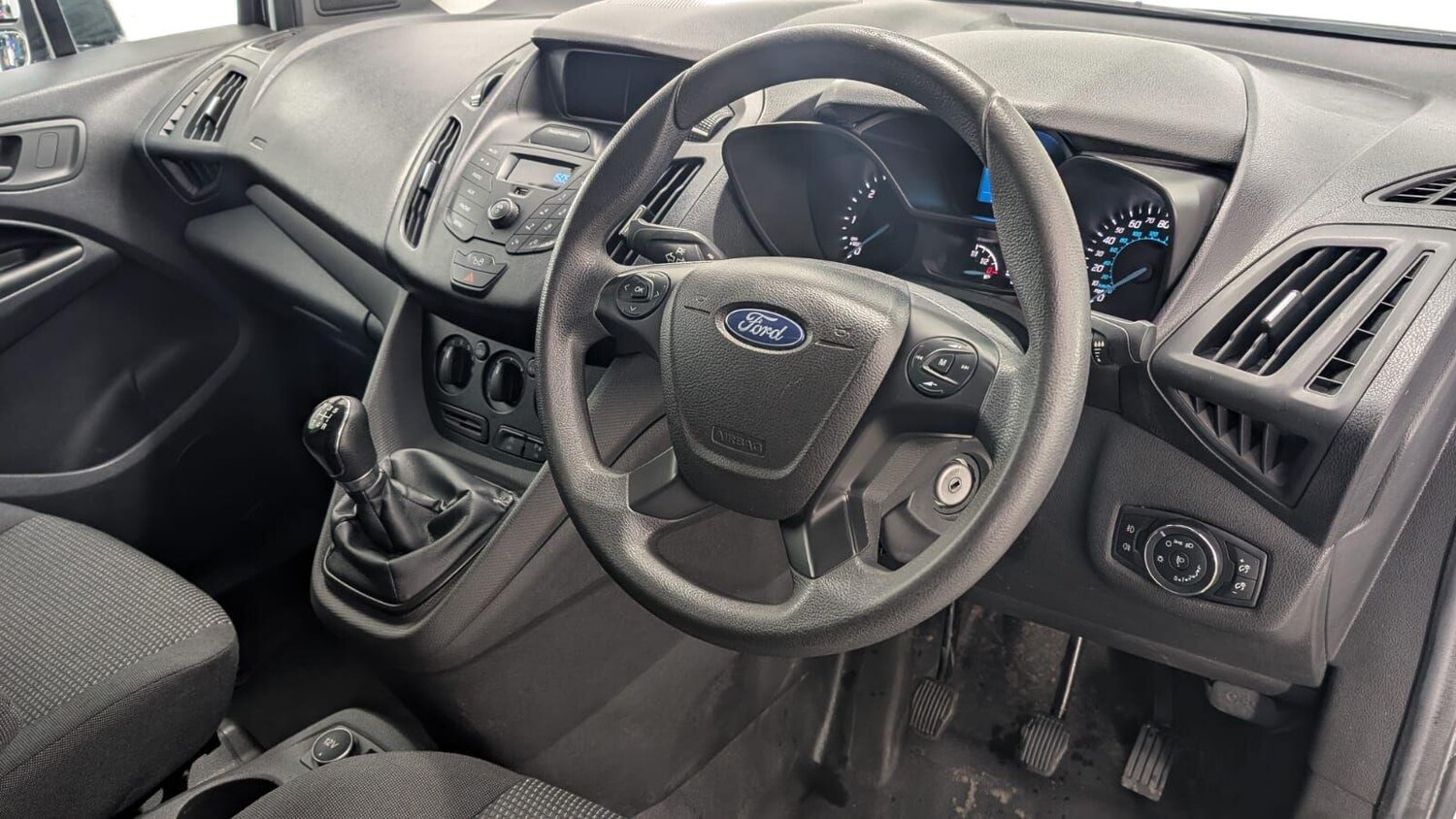 Used Ford Transit Connect 2017 for sale - 77853437: Photo 4