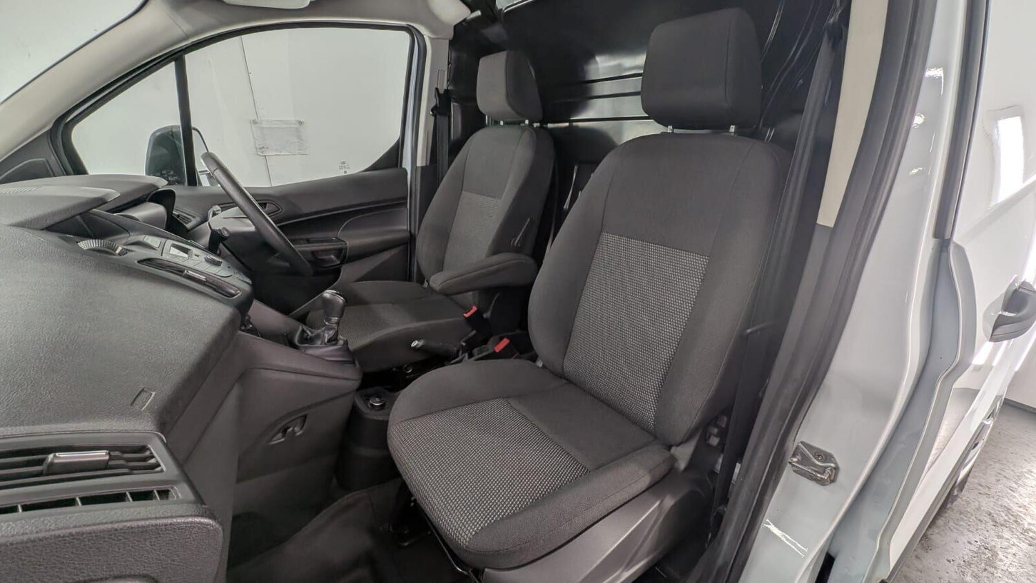 Used Ford Transit Connect 2017 for sale - 77853437: Photo 46