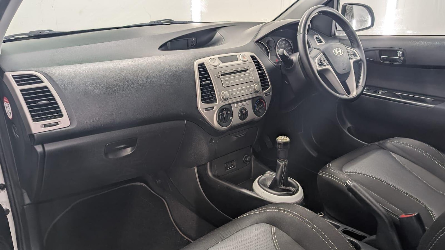 Used Hyundai i20 2011 for sale - 77278898: Photo 23