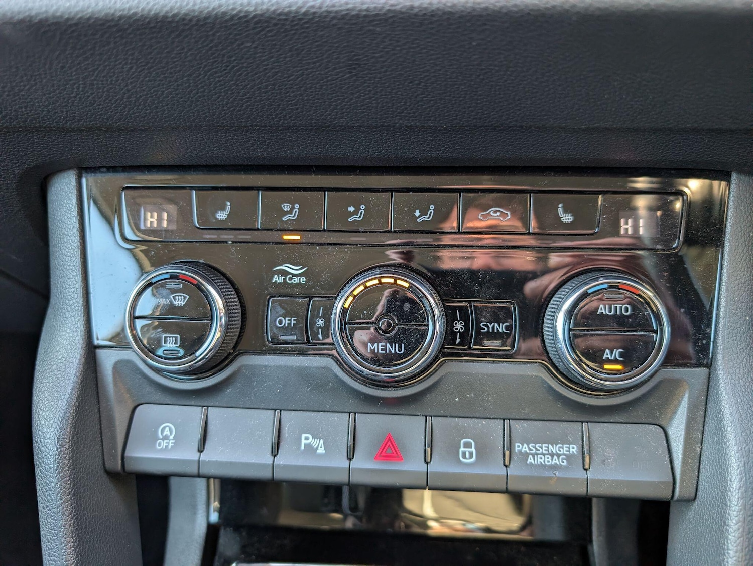 Used Skoda Karoq 2018 for sale - 76715336: Photo 8