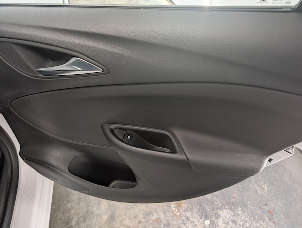 Used Vauxhall Astra 2017 for sale - 76094519: Photo 67