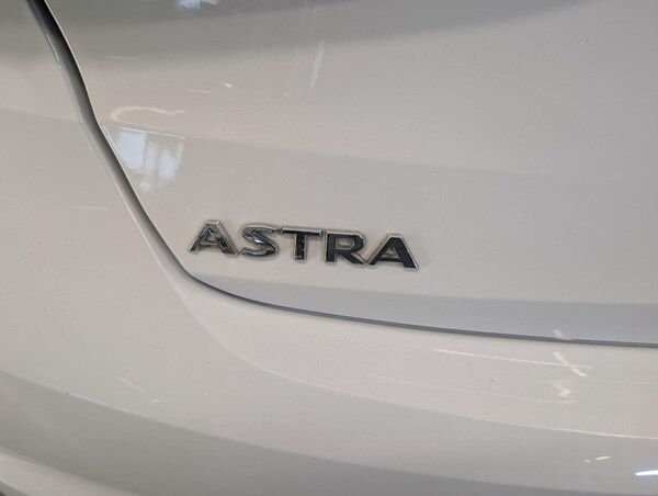 Used Vauxhall Astra 2017 for sale - 76094519: Photo 71