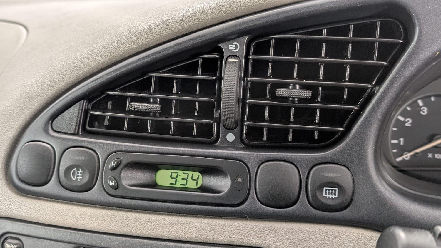 Used Ford Fiesta 1997 for sale - 76925918: Photo 68