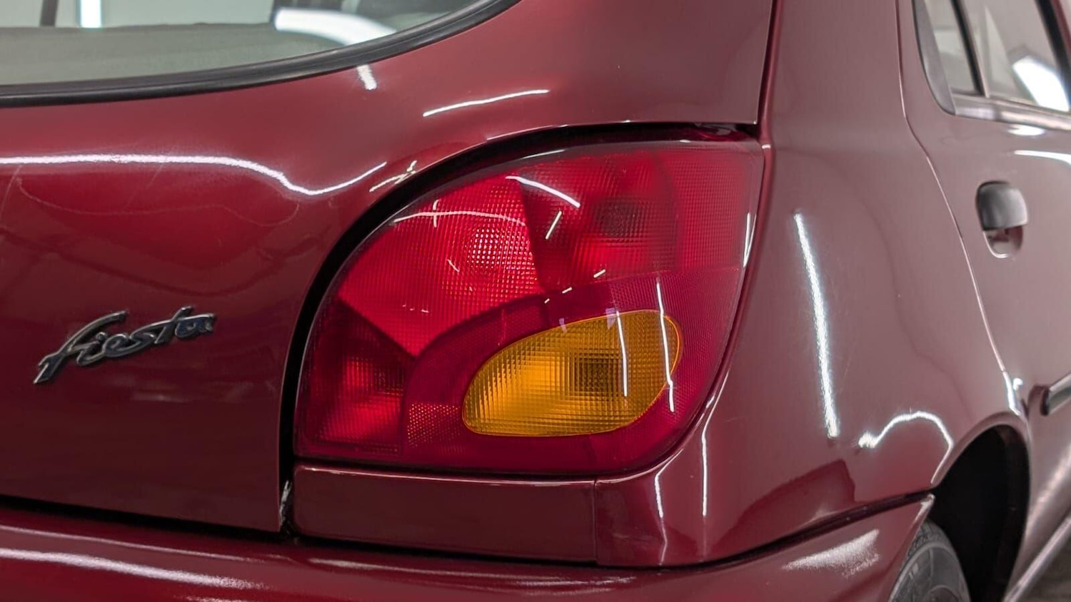 Used Ford Fiesta 1997 for sale - 76925918: Photo 88