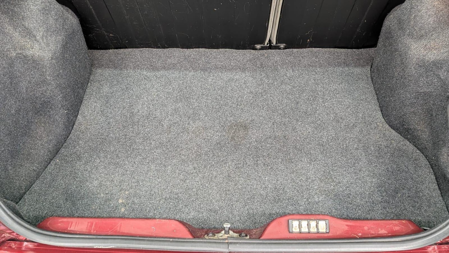 Used Ford Fiesta 1997 for sale - 76925918: Photo 92