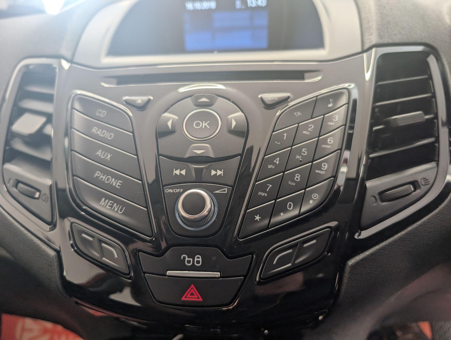 Used Ford Fiesta 2017 for sale - 76060952: Photo 45