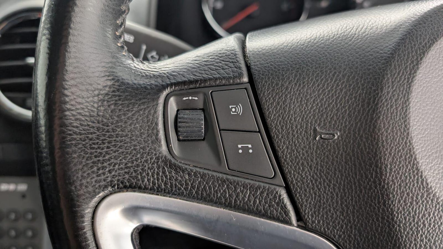 Used Vauxhall Antara 2013 for sale - 77737044: Photo 29