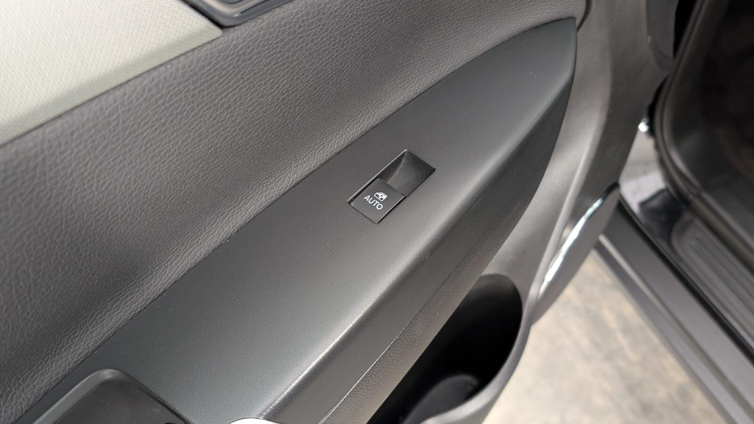 Used Vauxhall Antara 2013 for sale - 77737044: Photo 44