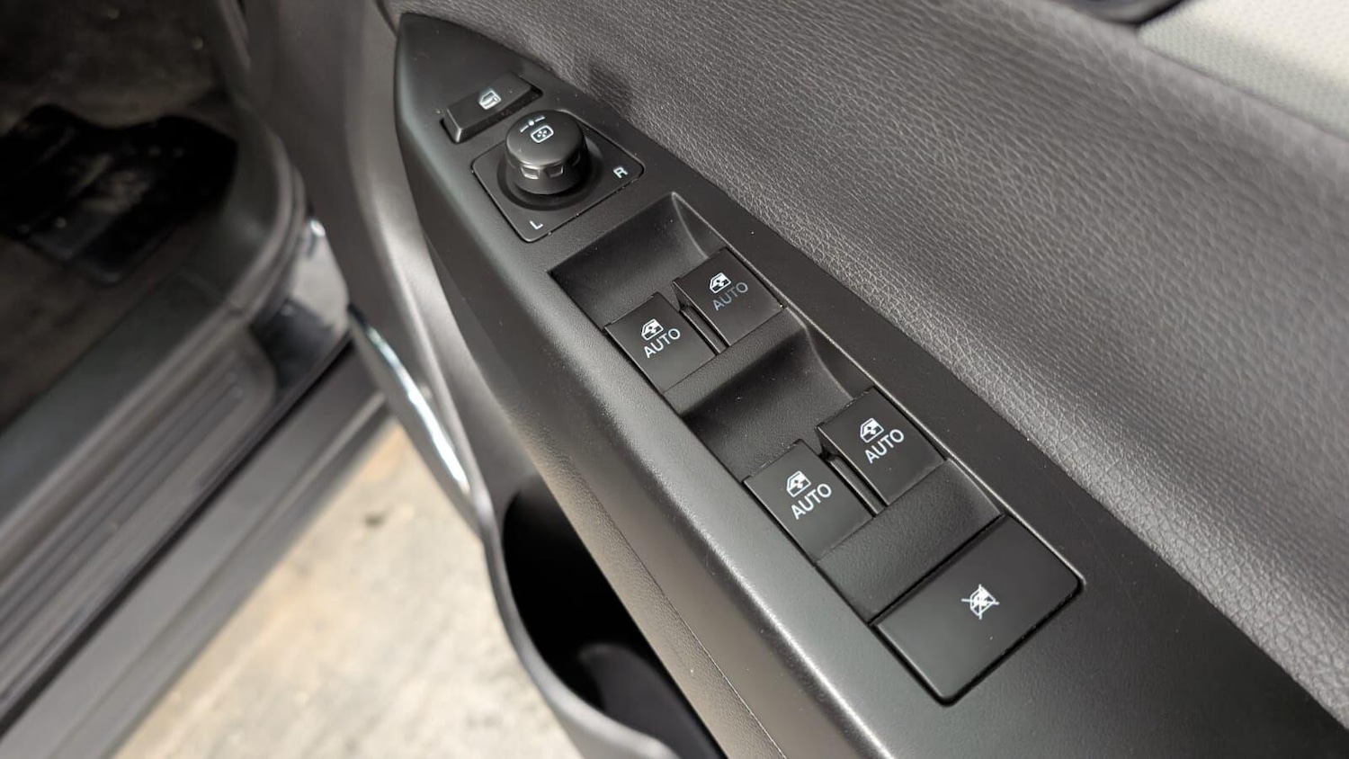 Used Vauxhall Antara 2013 for sale - 77737044: Photo 47