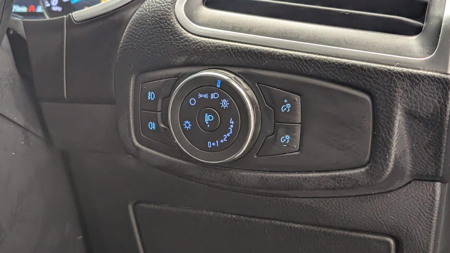 Used Ford S-Max 2016 for sale - 77586154: Photo 43