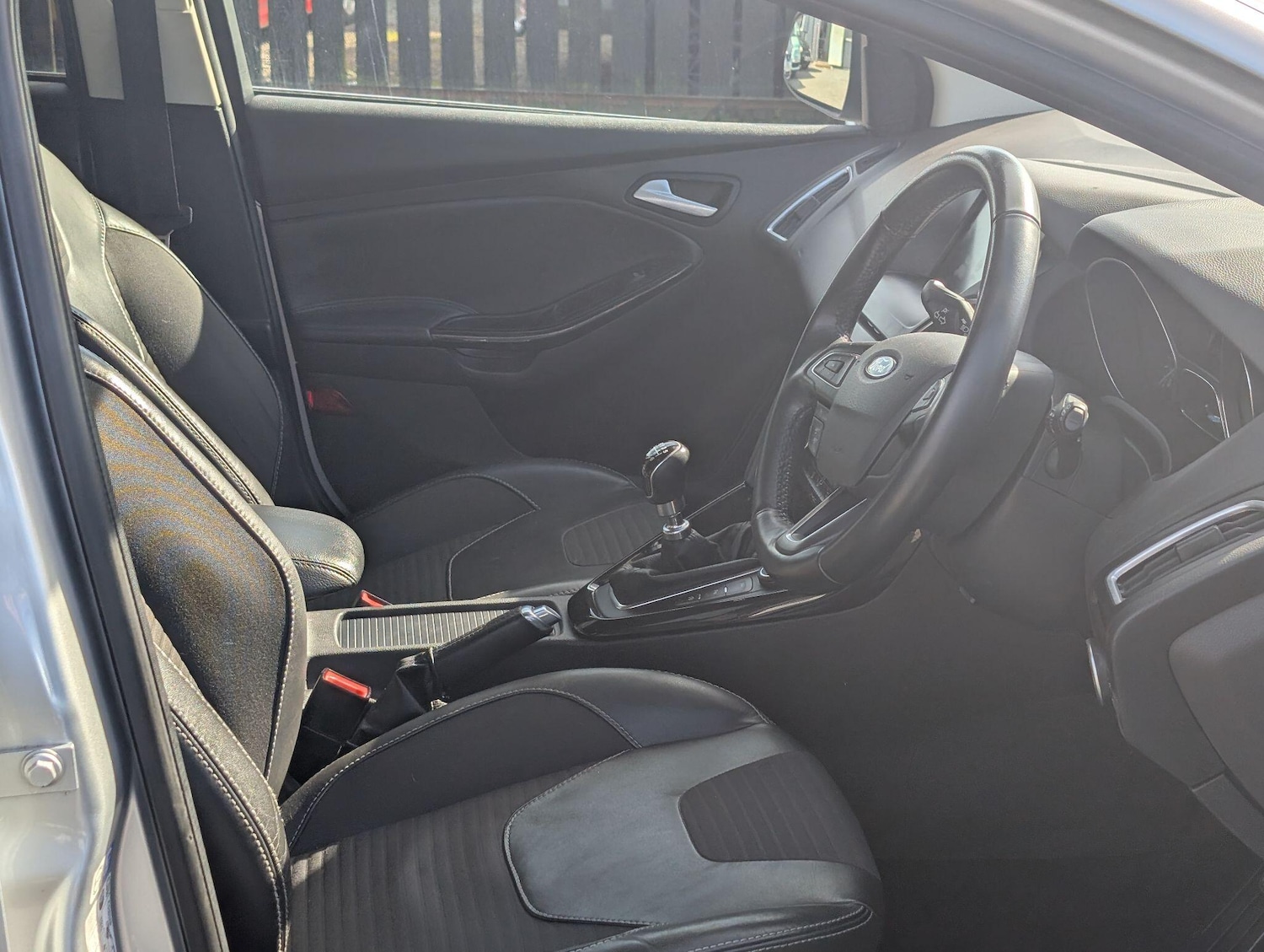 Used Ford Focus 2015 for sale - 77924850: Photo 12