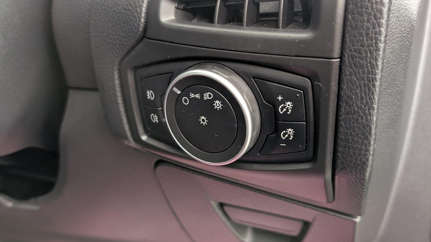 Used Ford Focus 2015 for sale - 76865269: Photo 52