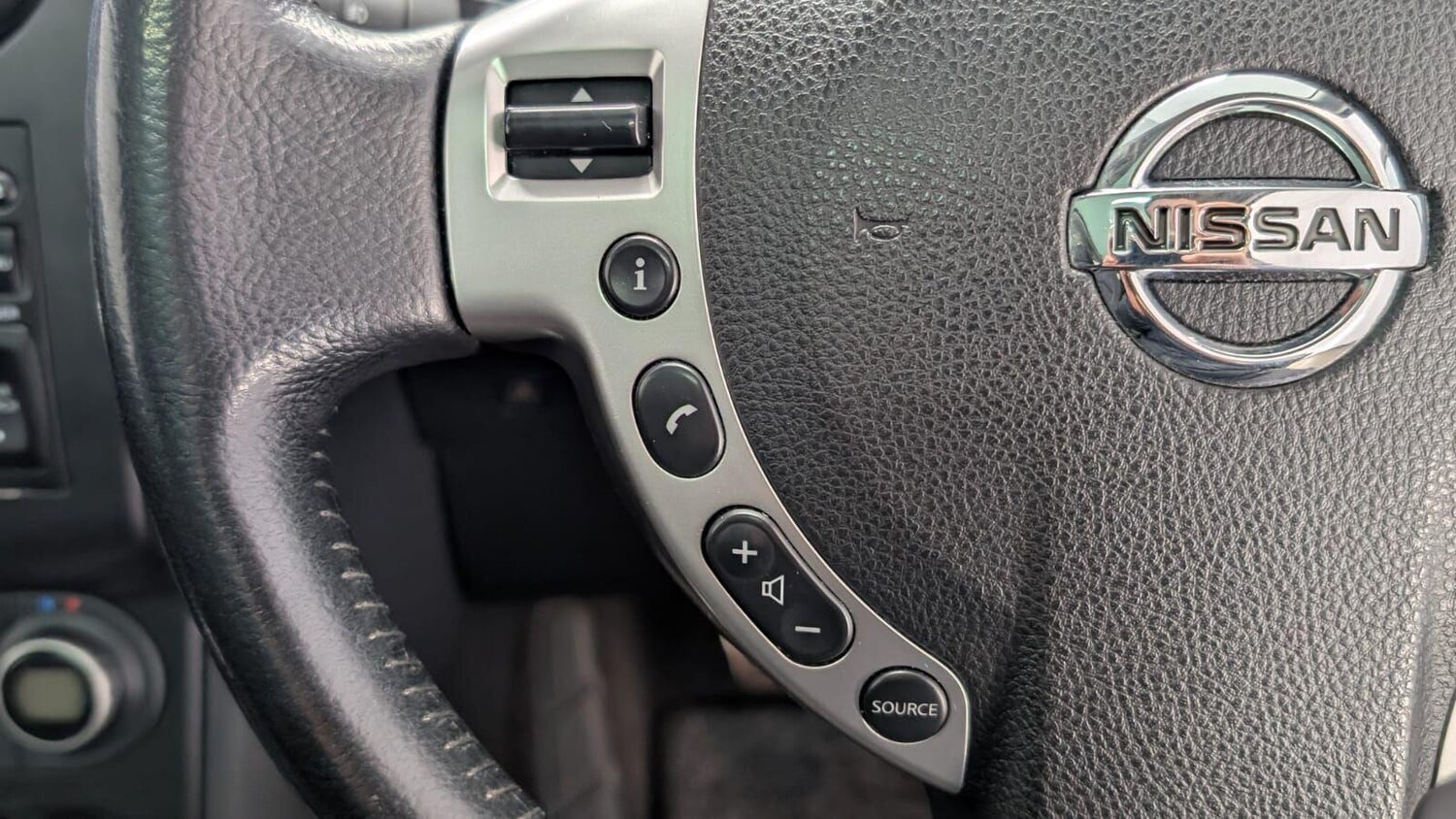 Used Nissan Qashqai+2 2010 for sale - 78046901: Photo 45