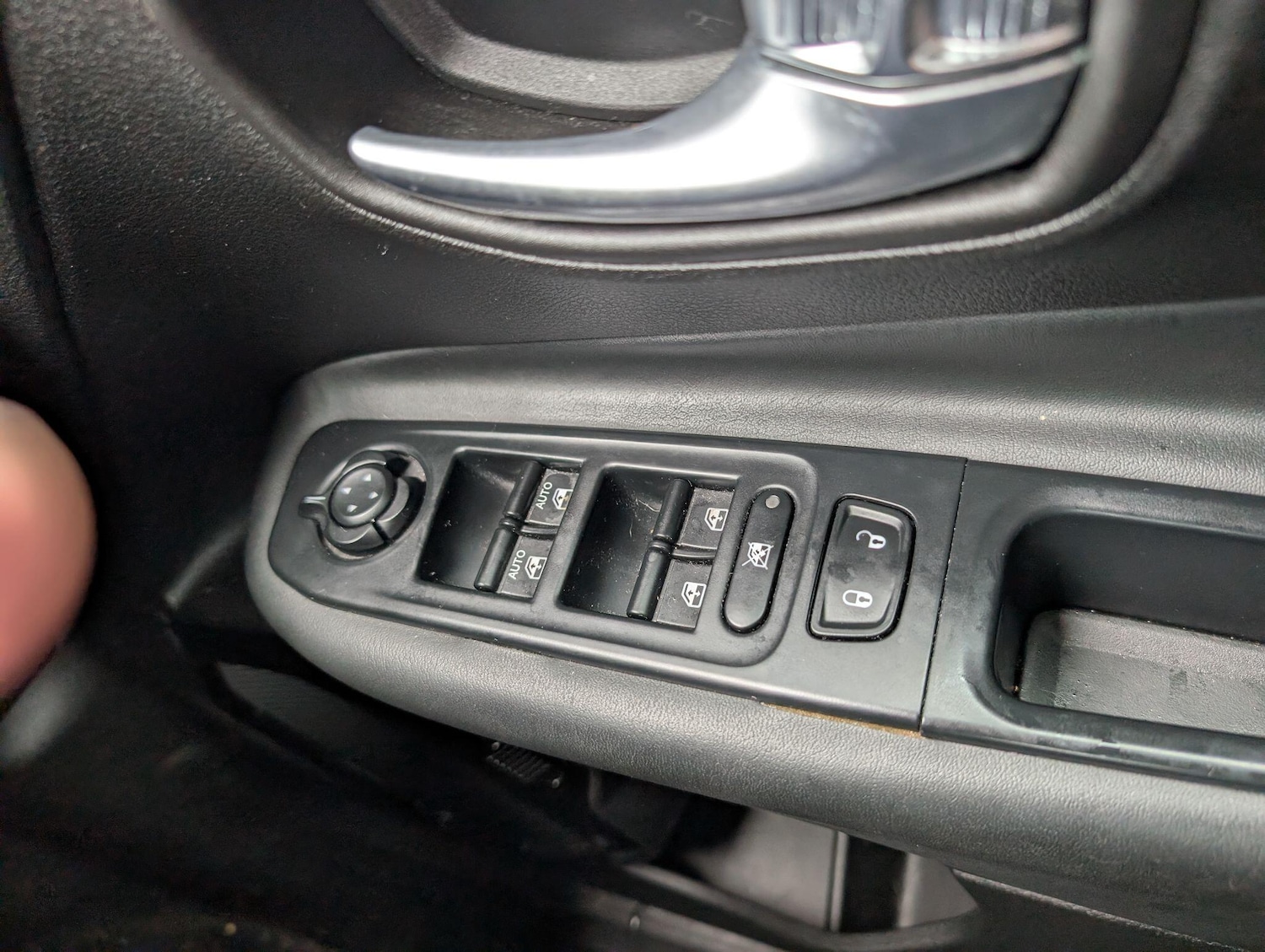 Used Jeep Renegade 2016 for sale - 77892667: Photo 31