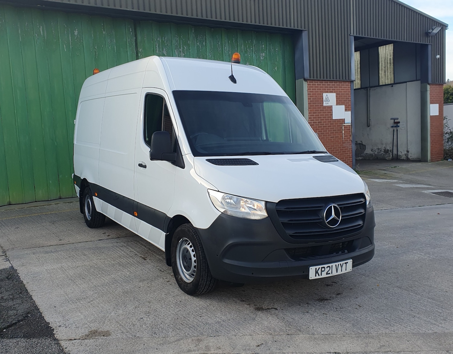Used Mercedes-Benz Sprinter 2021 for sale - 76544636: Photo 2
