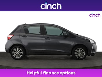 Used Toyota Yaris 2017 for sale - 75554603: Photo