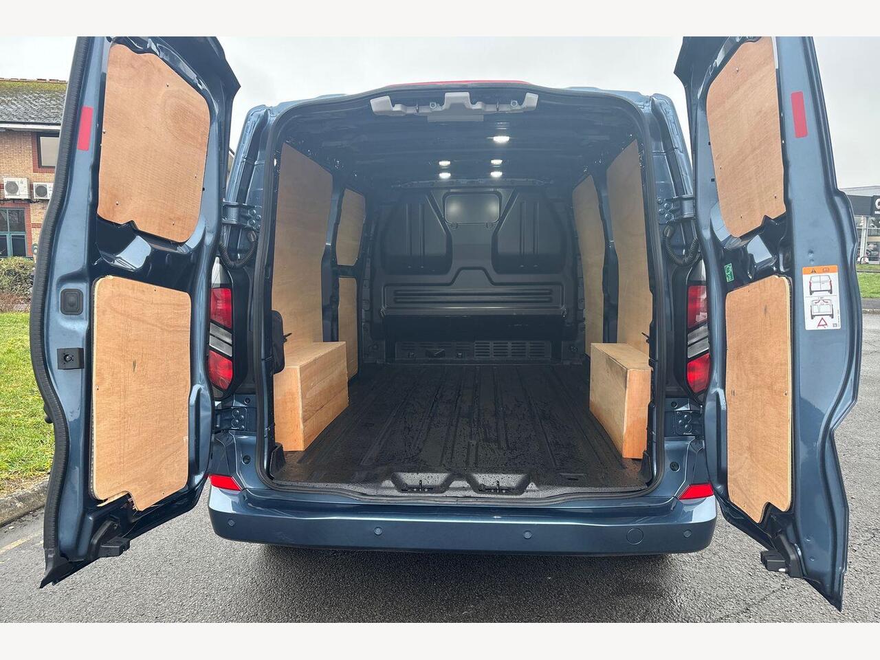 Used Ford Transit Custom 2025 for sale - 77627288: Photo 2