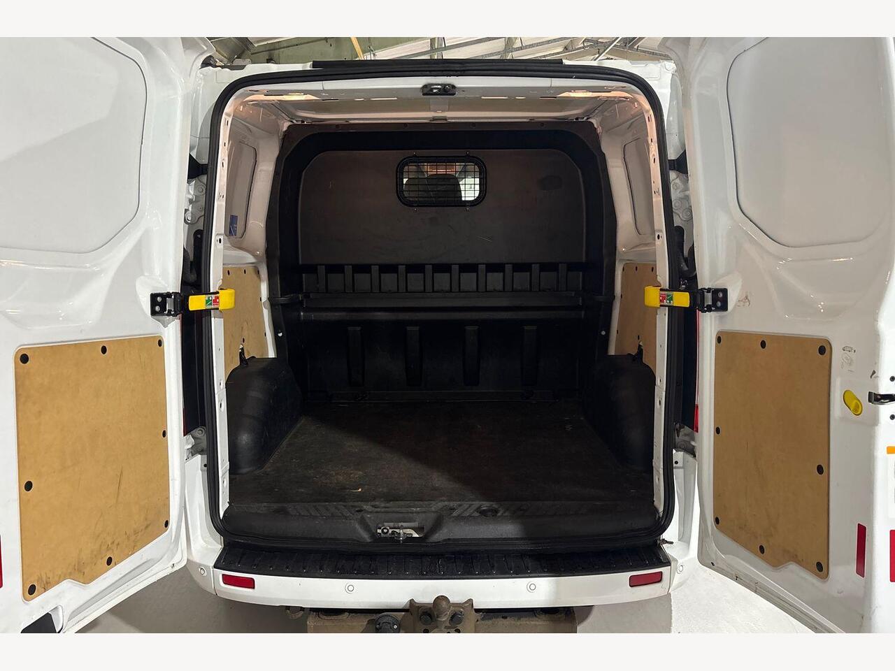 Used Ford Transit Custom 2019 for sale - 76966384: Photo 2