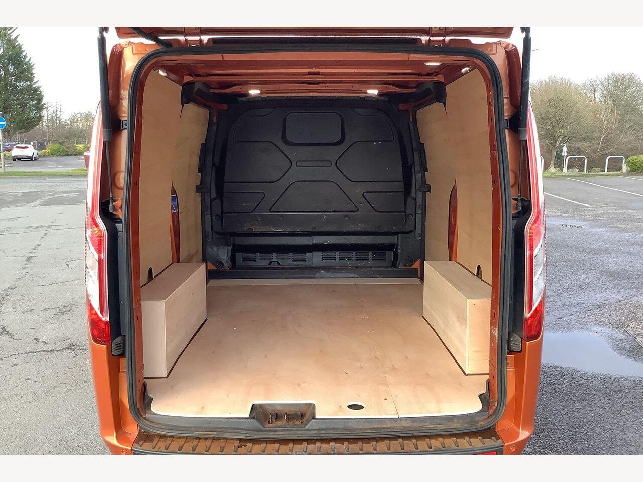 Used Ford Transit Custom 2021 for sale - 77256183: Photo 2