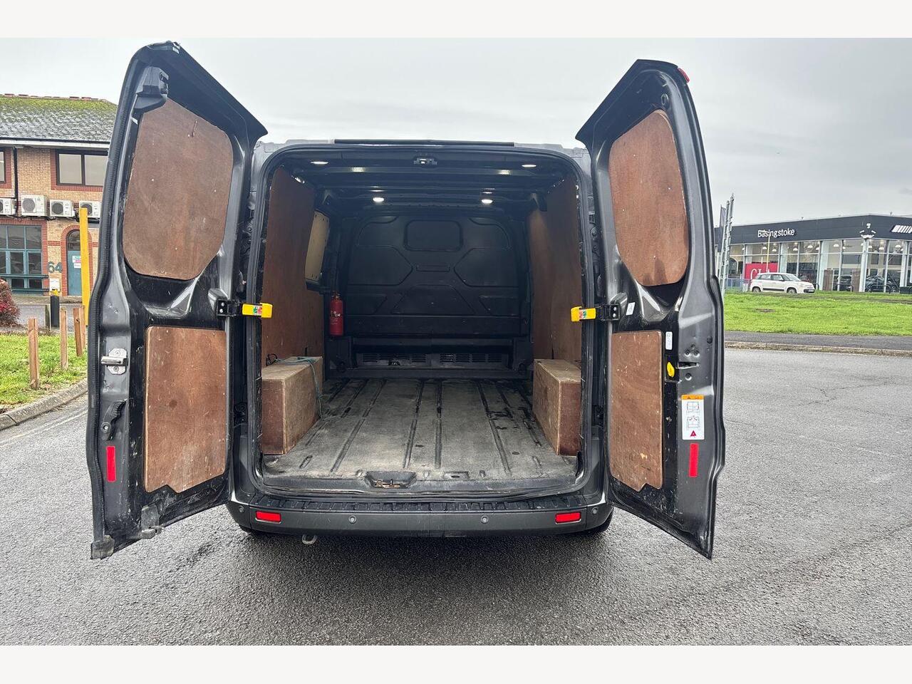 Used Ford Transit Custom 2021 for sale - 76999068: Photo 2