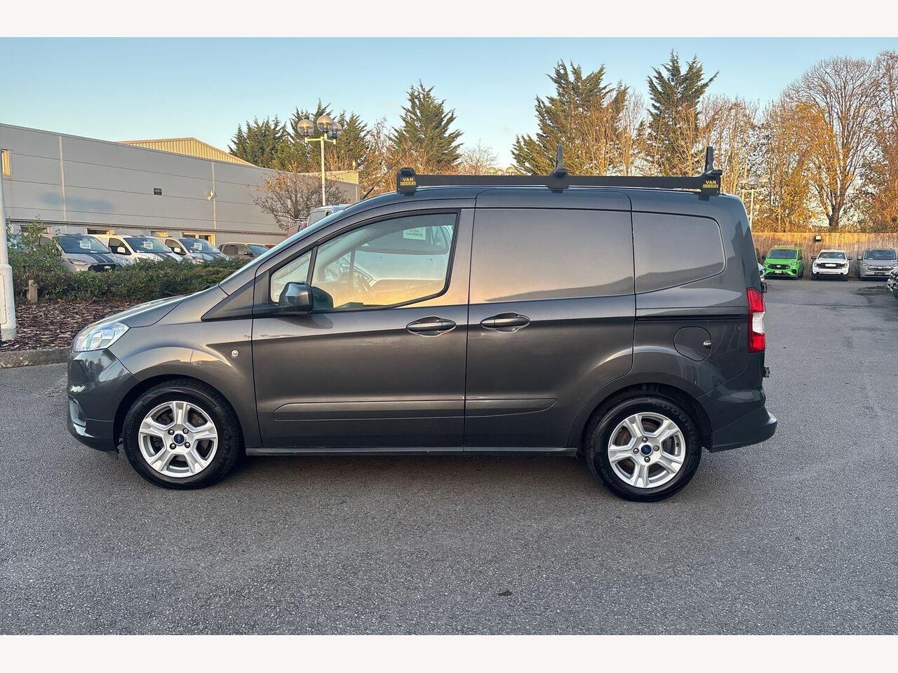 Used Ford Transit Courier 2022 for sale - 76674933: Photo 10