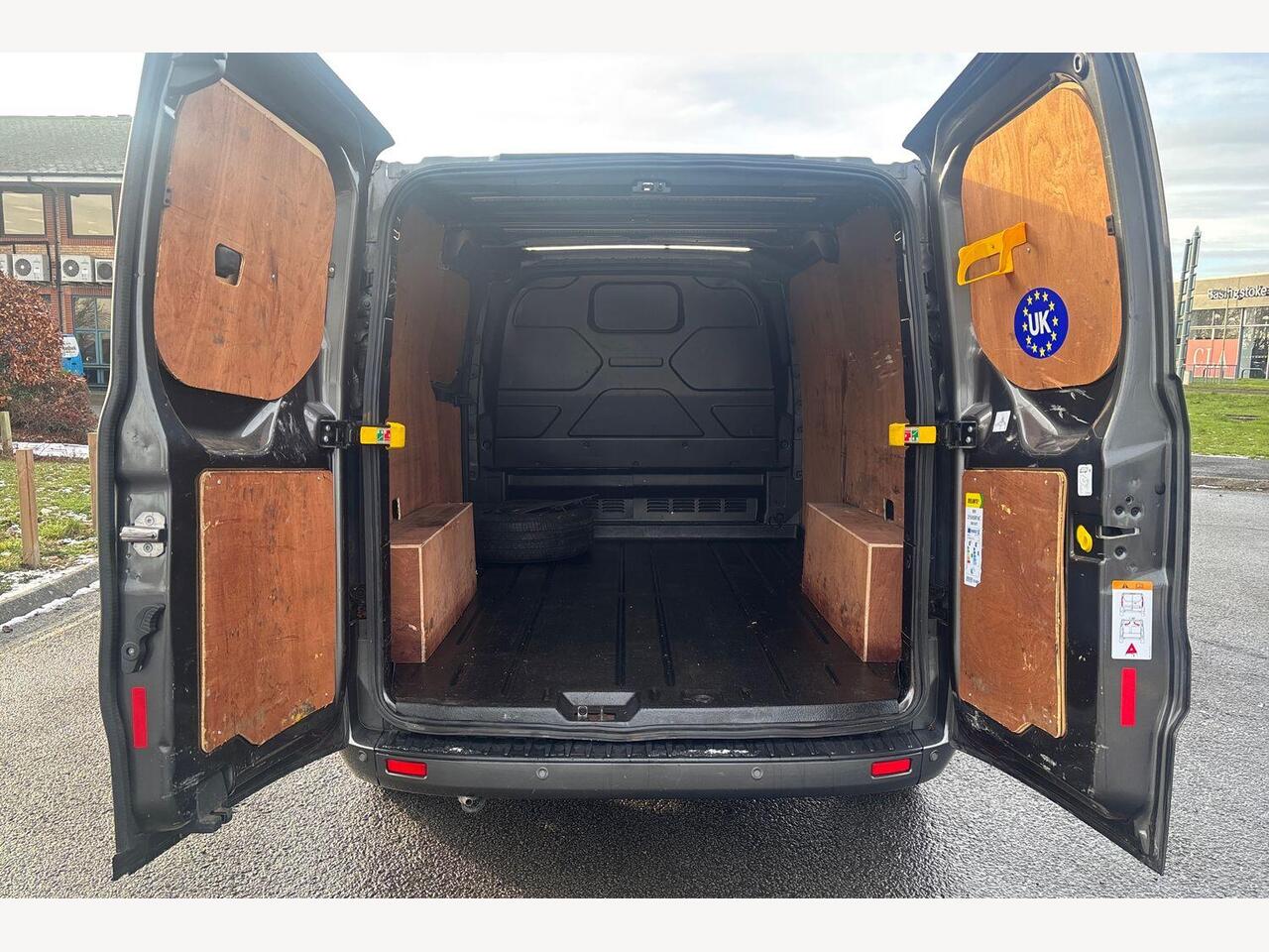 Used Ford Transit Custom 2022 for sale - 77177844: Photo 2