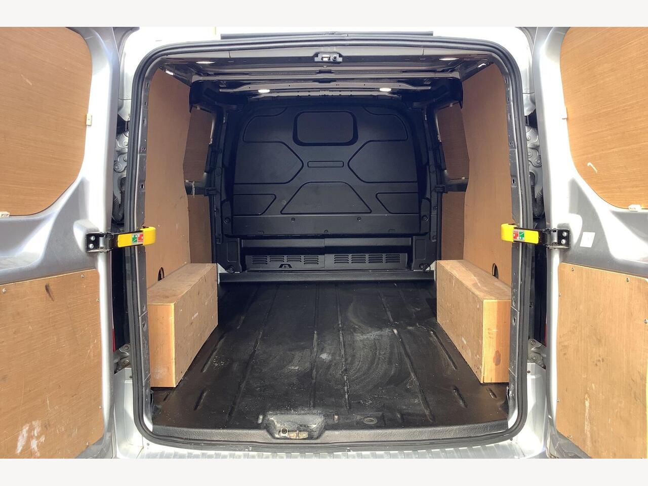 Used Ford Transit Custom 2022 for sale - 76675087: Photo 2