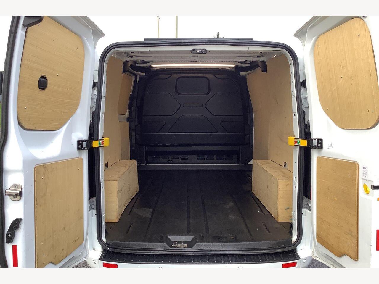 Used Ford Transit Custom 2023 for sale - 77470643: Photo 2