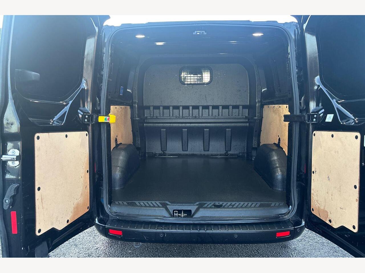 Used Ford Transit Custom 2022 for sale - 76841771: Photo 2